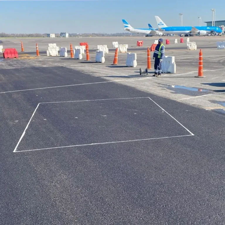 Titulo Bacheo y señalización en Aeropuerto de Ezeiza2