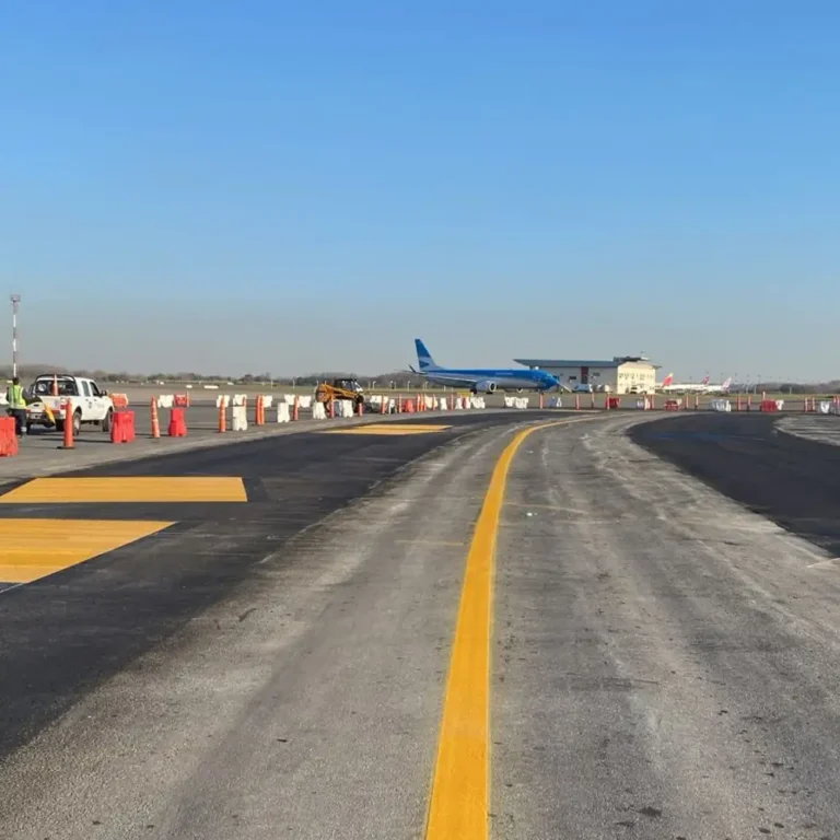 Titulo Bacheo y señalización en Aeropuerto de Ezeiza5
