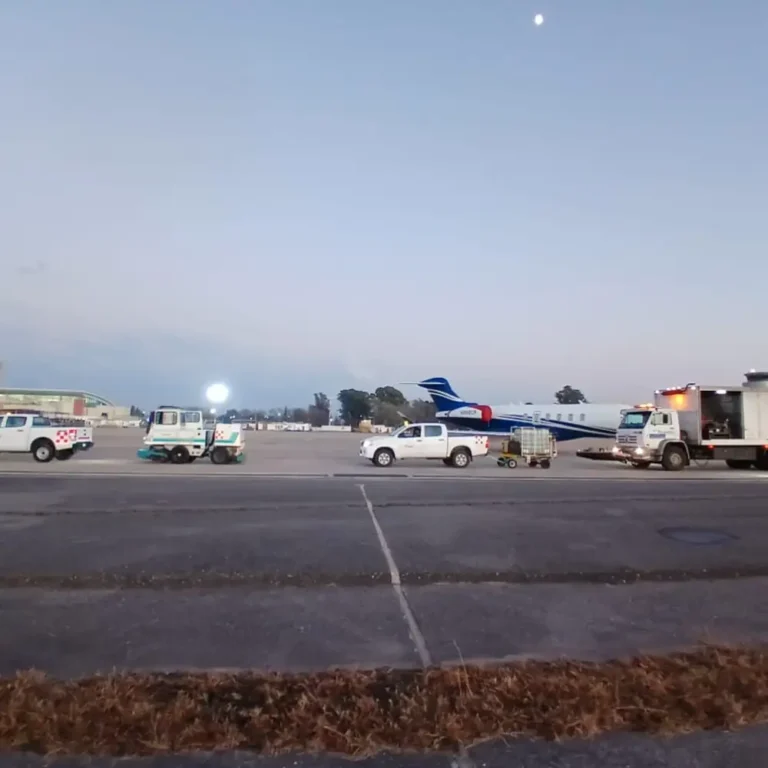Trabajos de descontaminación de pistas en aeropuerto de Córdoba5