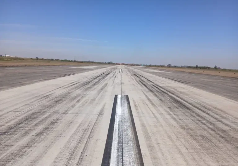Descontaminado de pista en Tucuman5
