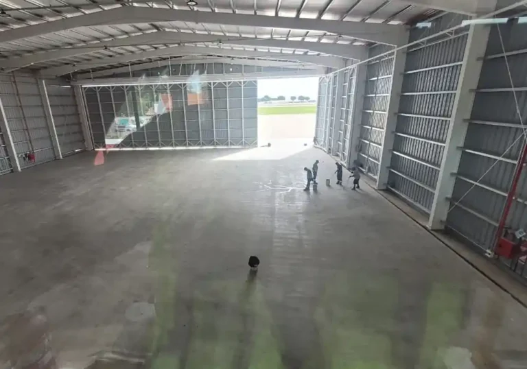 Pintura del piso de Hangar en Aeroparque Jorge Newbery15