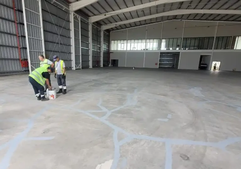 Pintura del piso de Hangar en Aeroparque Jorge Newbery8