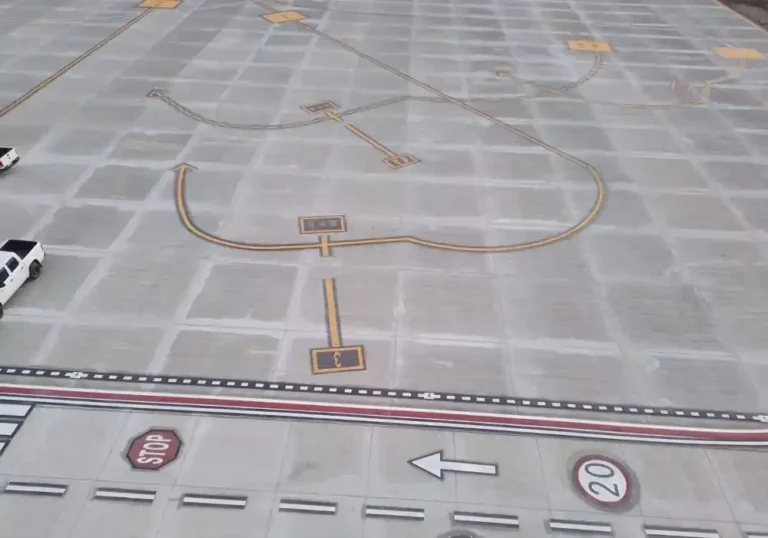 Demarcacion horizontal en el aeropuerto de Rio Grande6